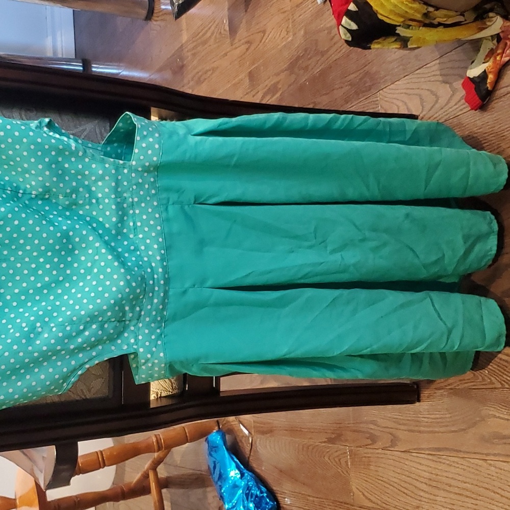 Dress - Picture 2 of 3